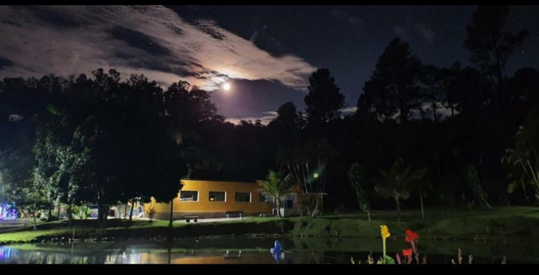 Pousada Paraiso Serra Negra  Bagian luar foto